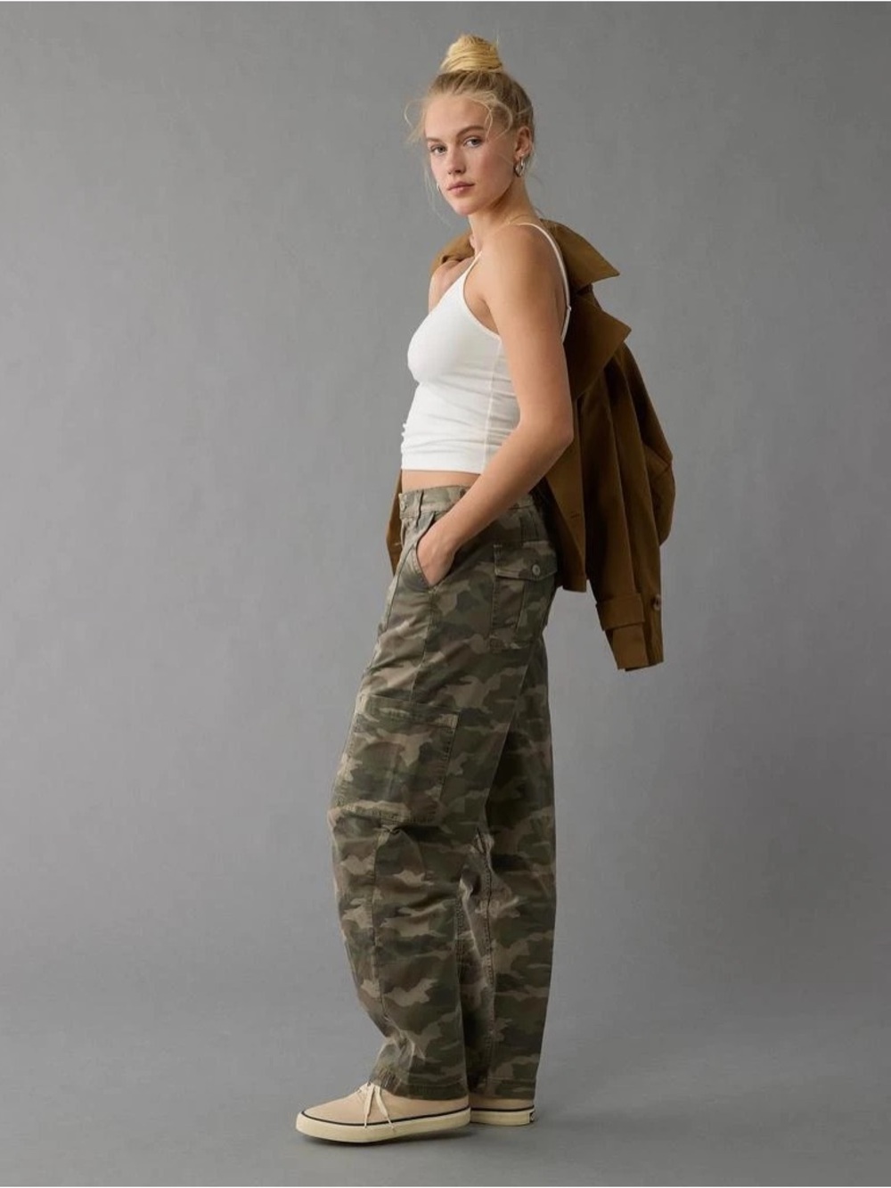 American Eagle Outfitters Camo Cargo Pants - Olive/Brown